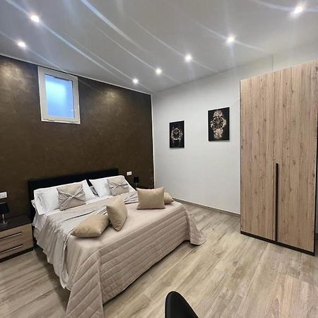 Hotel Goldenhouse Neapol Zewnętrze zdjęcie
