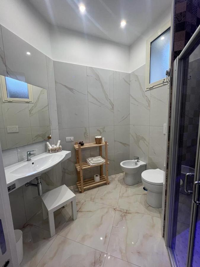 Hotel Goldenhouse Neapol Zewnętrze zdjęcie