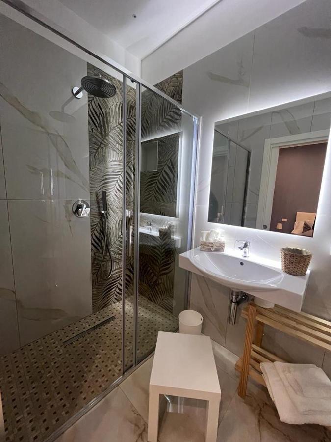 Hotel Goldenhouse Neapol Zewnętrze zdjęcie