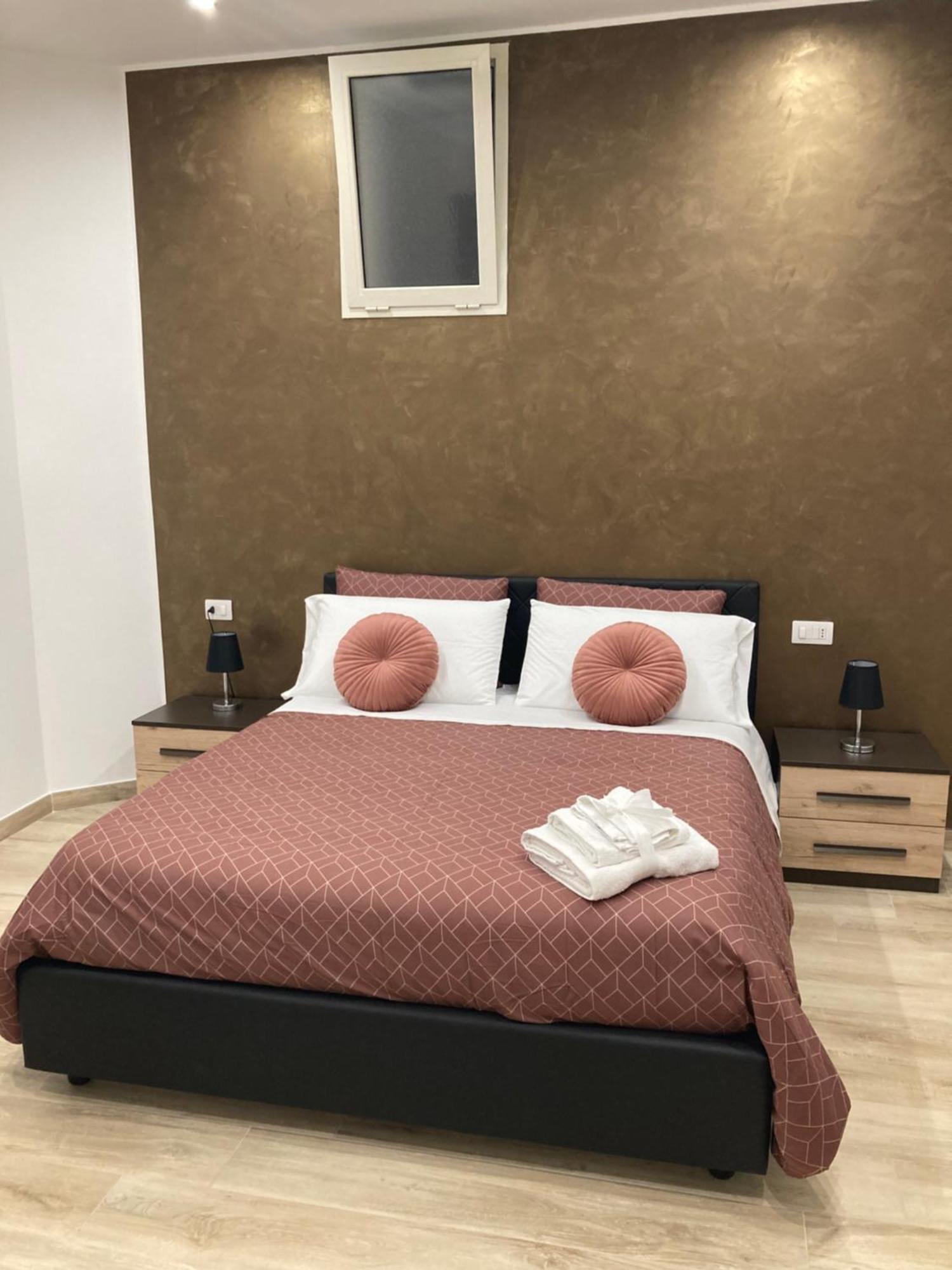Hotel Goldenhouse Neapol Zewnętrze zdjęcie