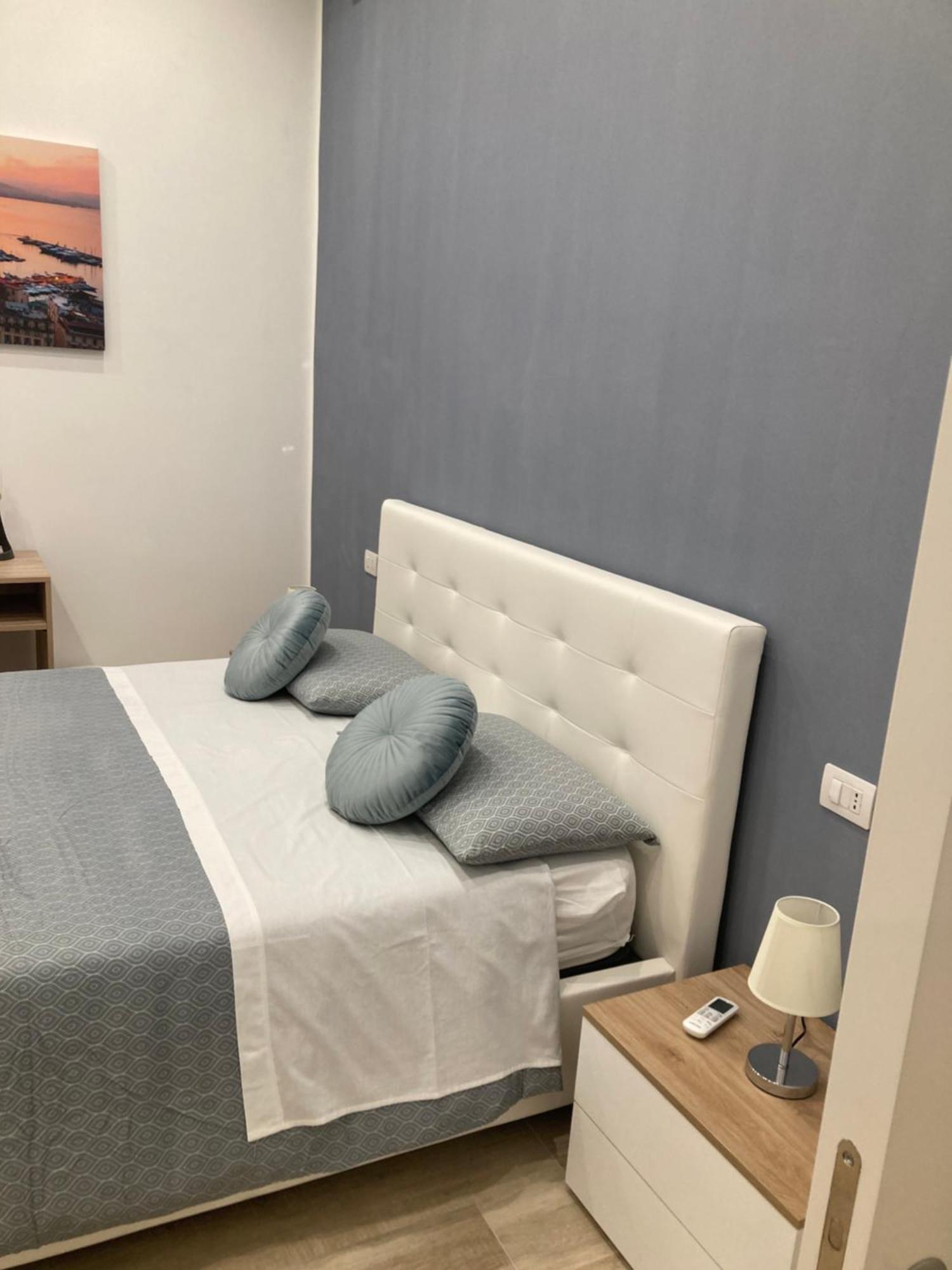 Hotel Goldenhouse Neapol Zewnętrze zdjęcie
